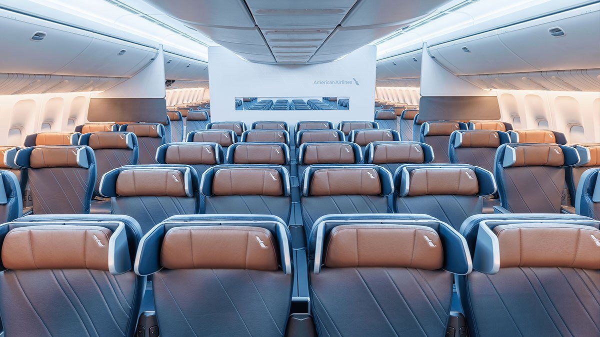 アメリカン航空777-300ER プレミアムエコノミー