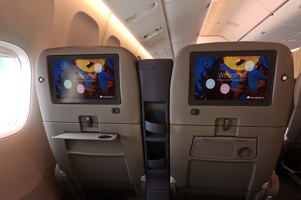 チャイナエアライン 777-300ER プレミアムエコノミークラス(3)