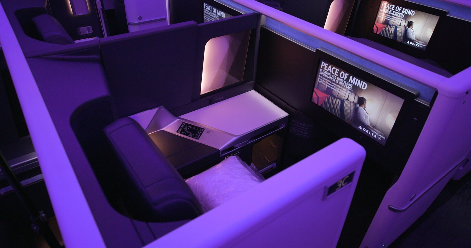 デルタ航空A350 Delta One スイート（1）