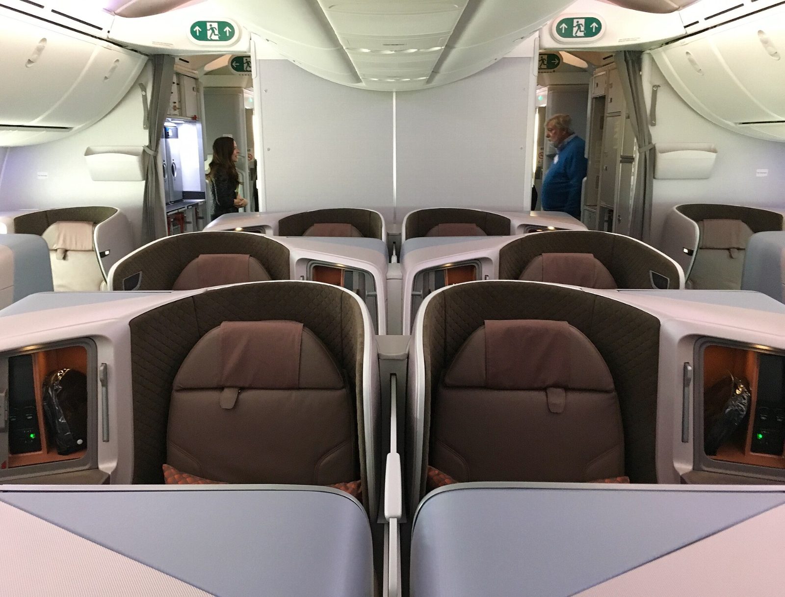 シンガポール航空 787-10 ビジネスクラス（1）